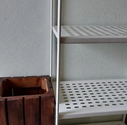 La Escuela Ostello *